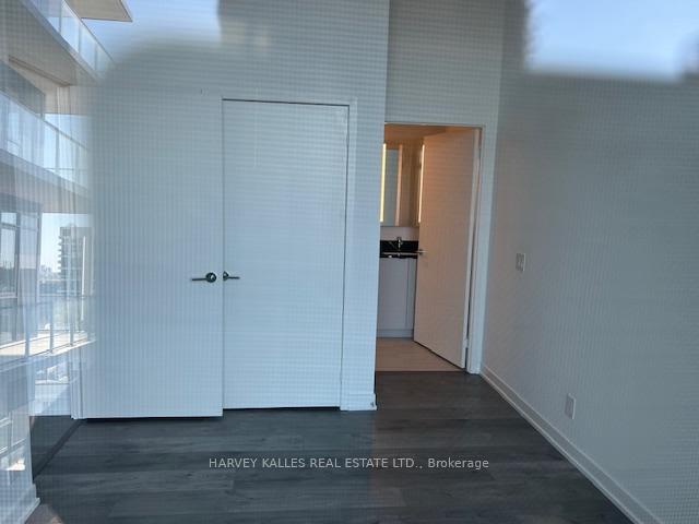 285 Dufferin Street 703