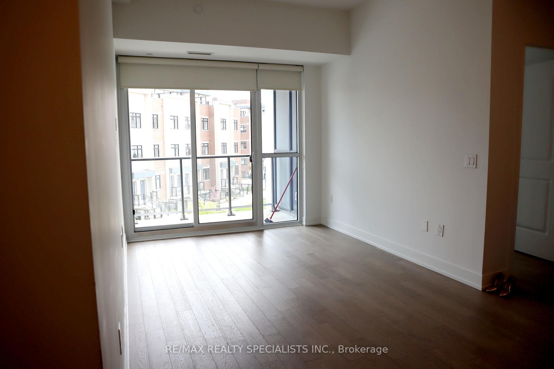 2 Bedrooms Condo at 1063 Douglas McCurdy, Mississauga For sale