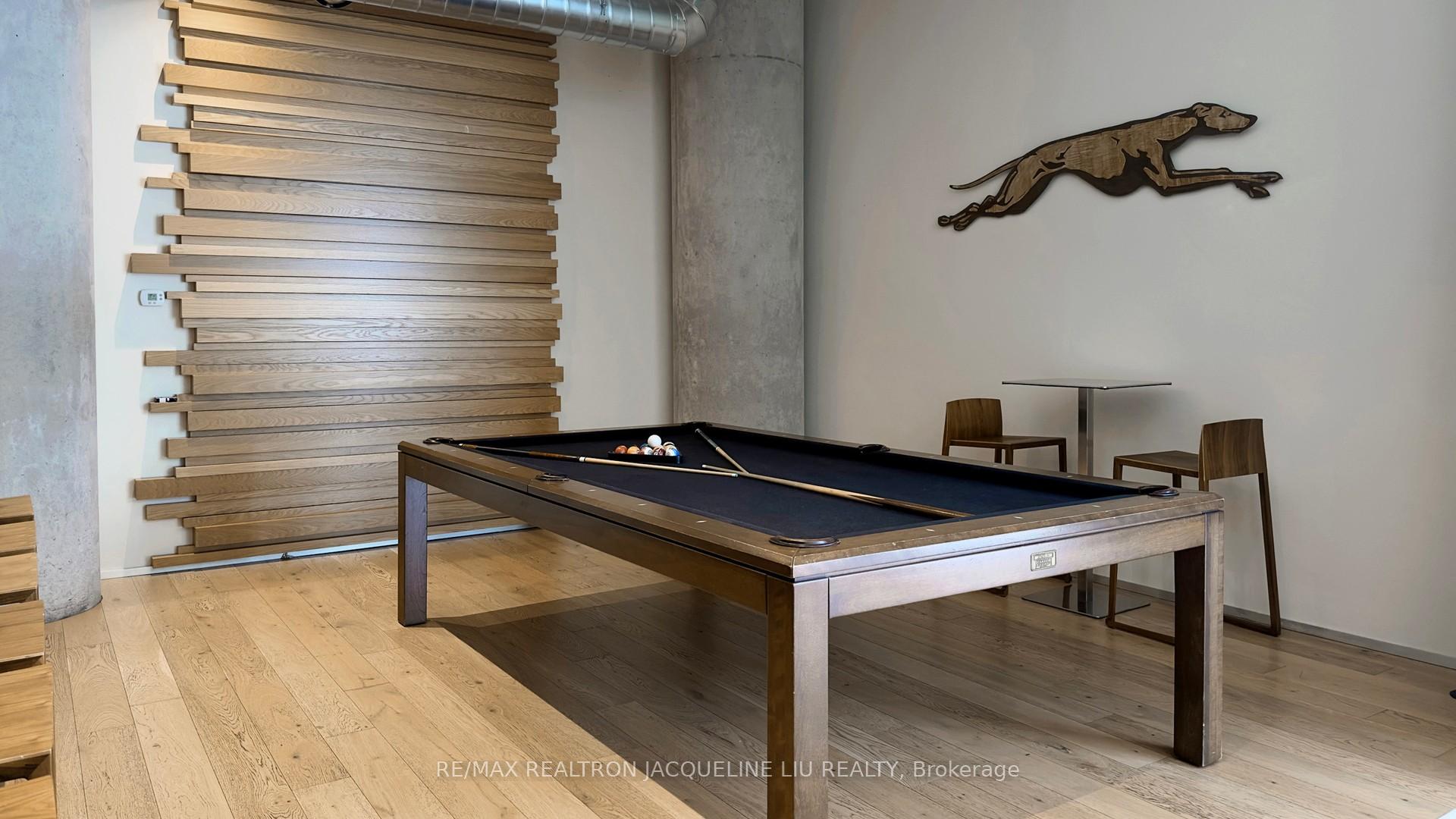 1 Bedroom Condo at 15 Grenville, Toronto For sale