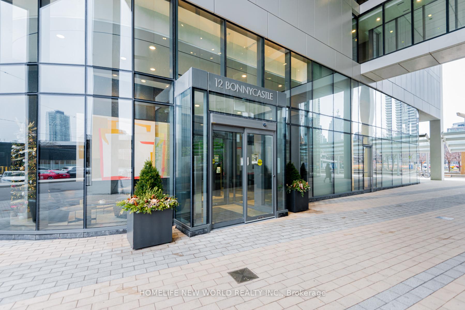 2 Bedrooms Condo at 12 Bonnycastle, Toronto For sale