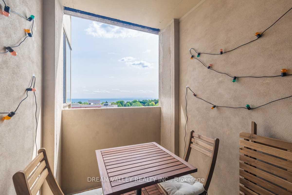 2 Bedrooms Condo at 3233 Eglinton, Toronto For sale
