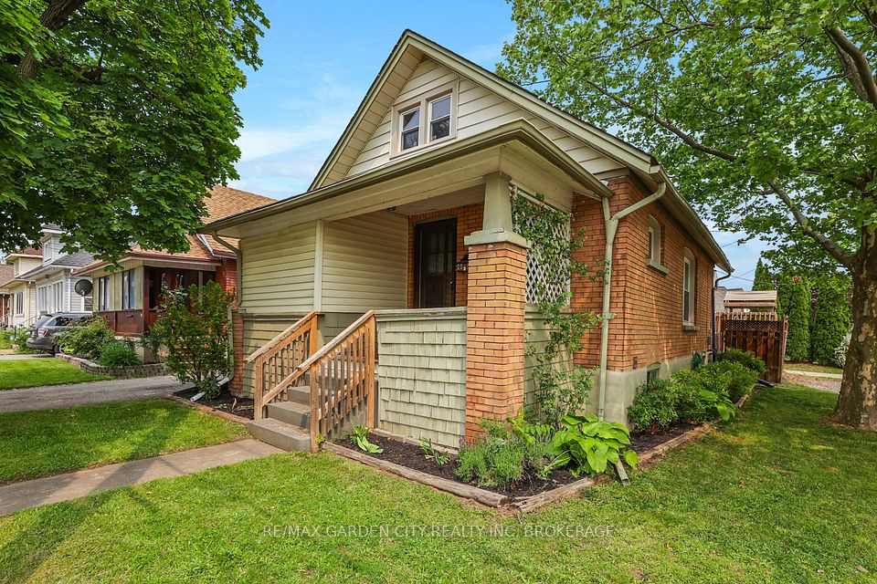 5165 Morrison