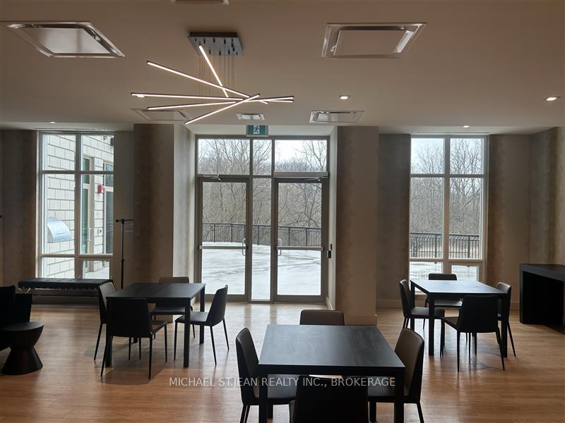 2 Bedrooms Condo at 2750 King,  Hamilton For sale