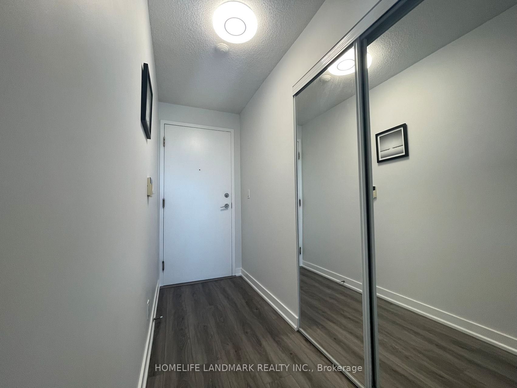 36 Lee Centre Drive, #2001