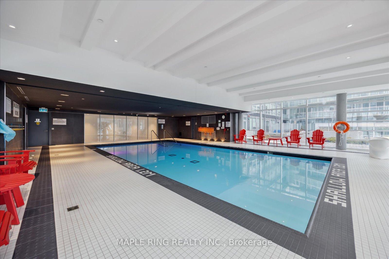2 Bedrooms Condo at 2916 Highway 7, Vaughan For sale