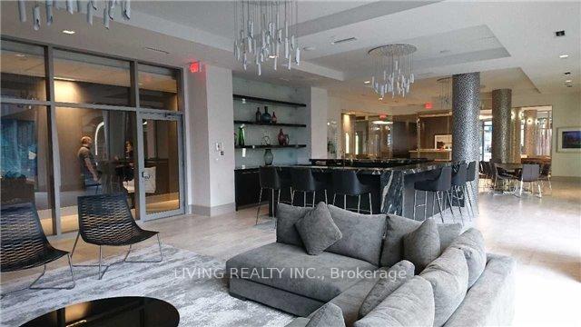 2 Bedrooms Condo at 525 Adelaide, Toronto For sale