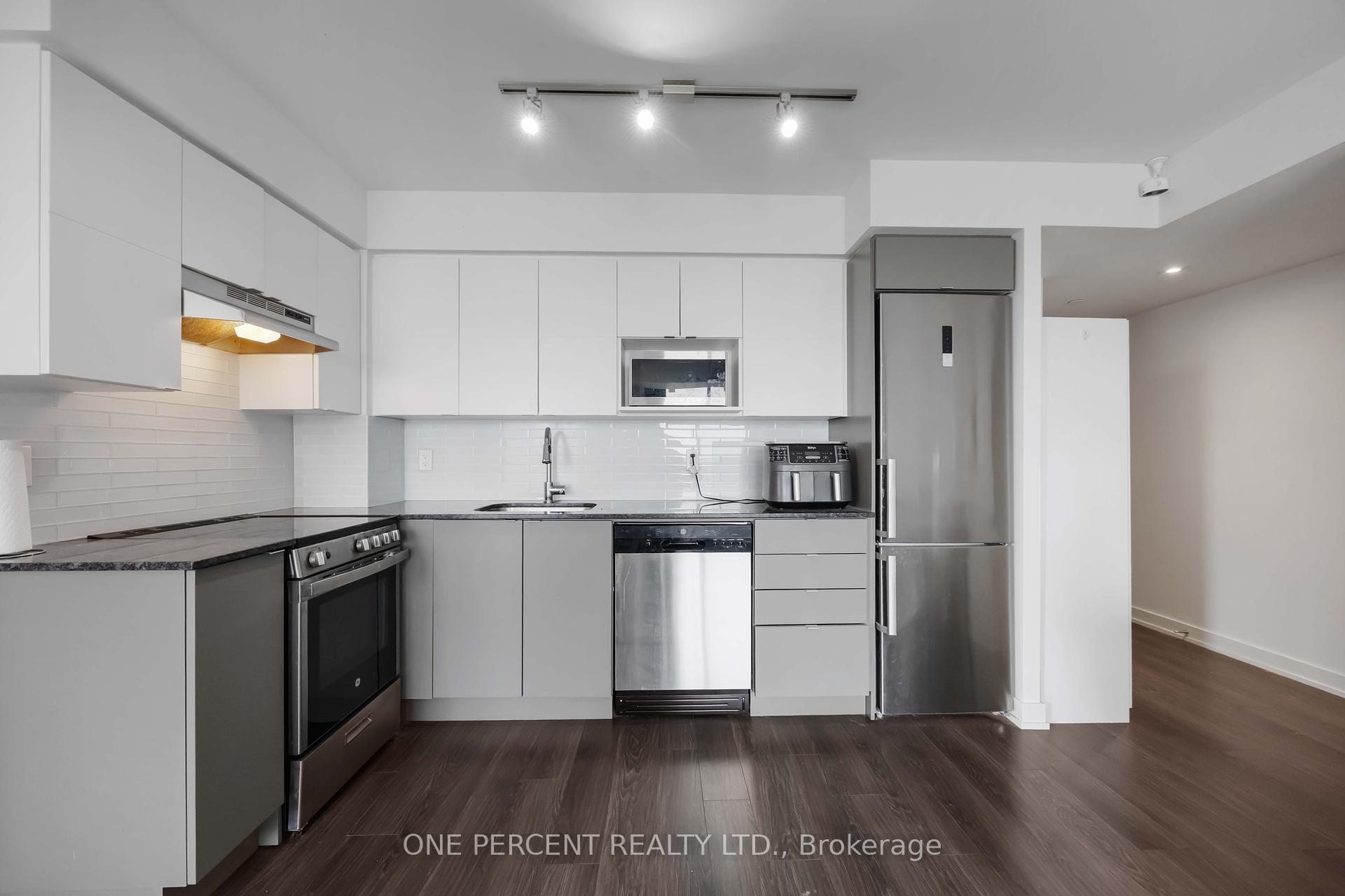 1 Bedroom Condo at 120 Varna, Toronto For sale