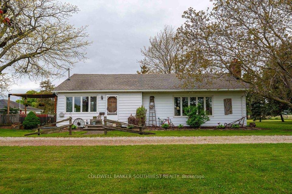 6441 Moore