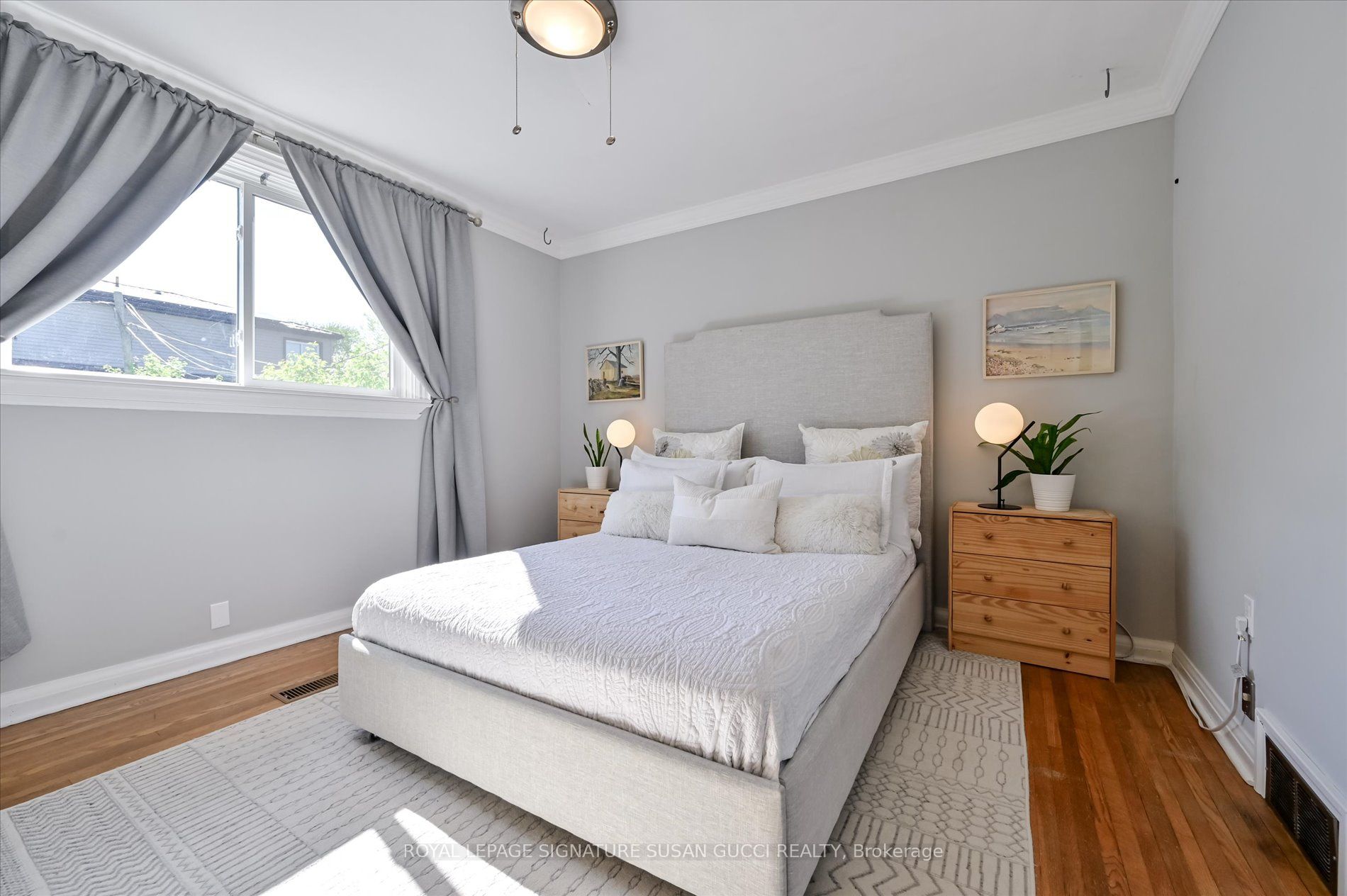 1006 Victoria Park Avenue