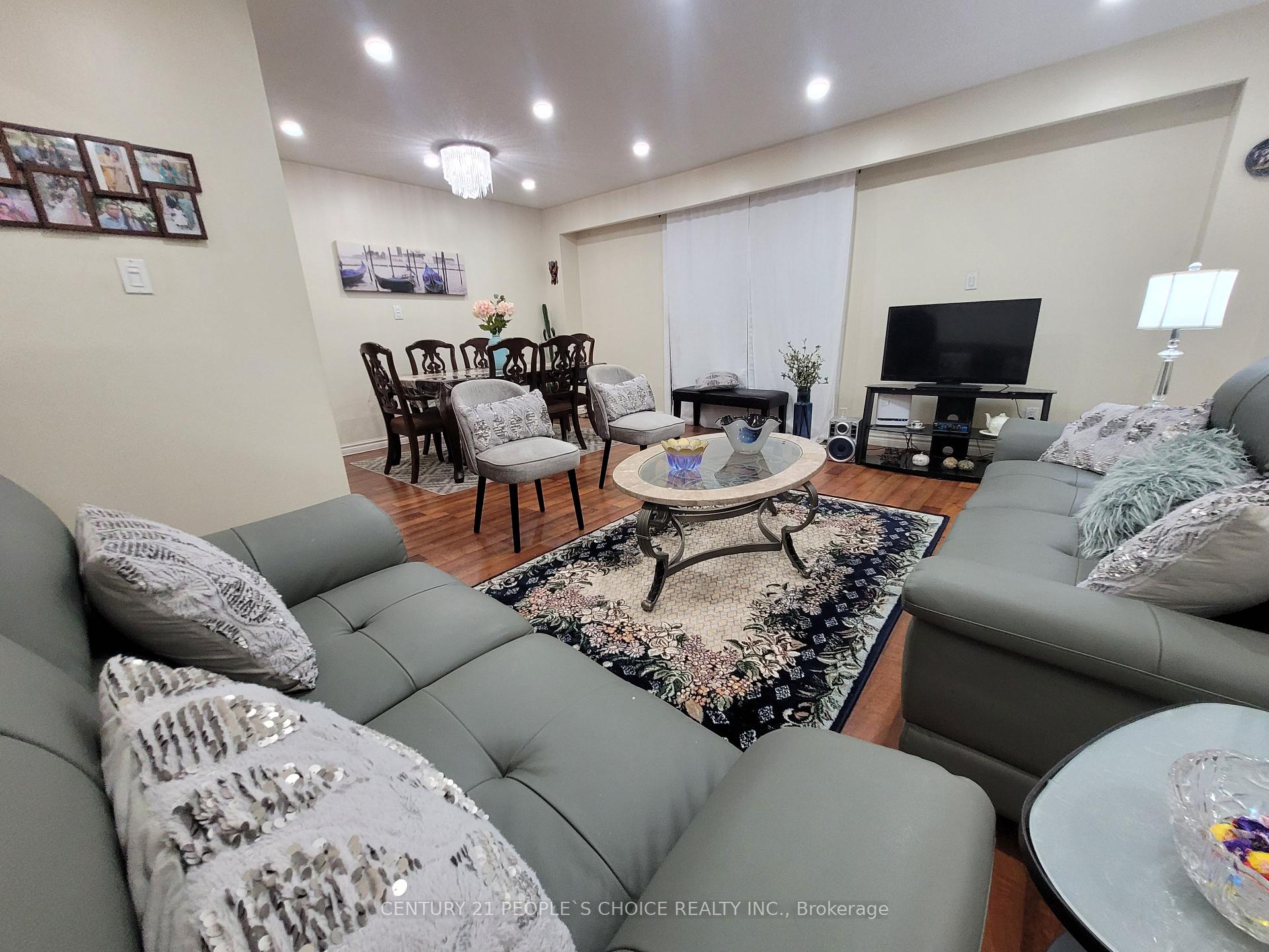 4 Bedrooms Condo at 96 Trailridge, Toronto For sale