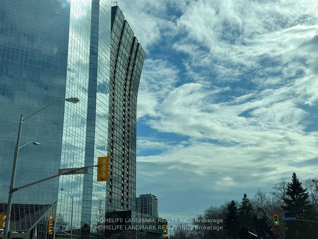 3 Bedrooms Condo at 11 Bogert, Toronto For sale