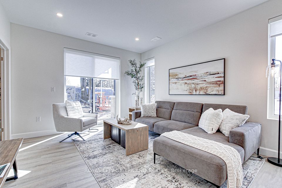 #107 - 75 Walnut Street, St. Thomas, ON N5R 2Y7