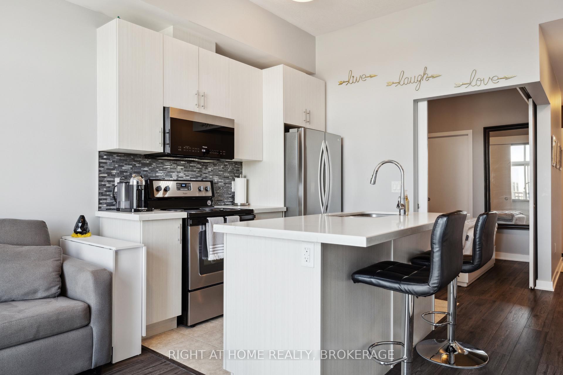 1 Bedroom Condo at 2486 Old Bronte, Oakville For sale