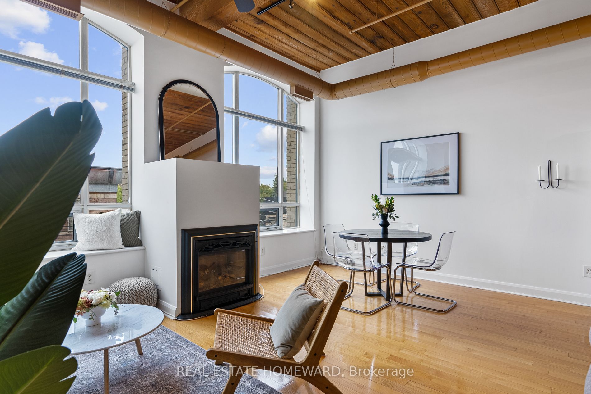 993 Queen Street W, #315