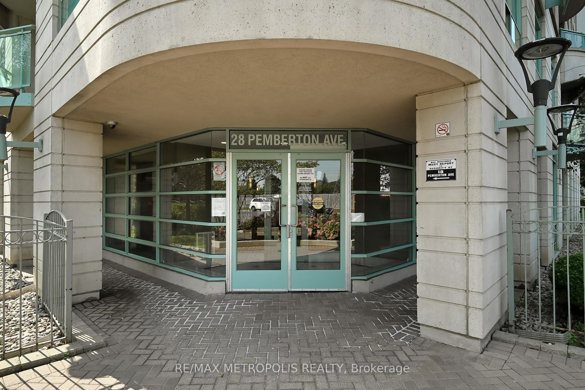 1 Bedroom Condo at 28 Pemberton,  Toronto For sale