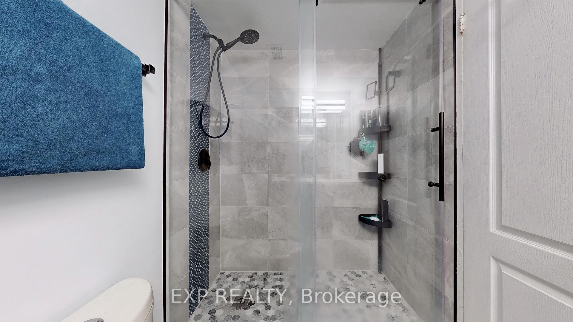 3 Bedrooms Condo at 330 Dixon, Toronto For sale