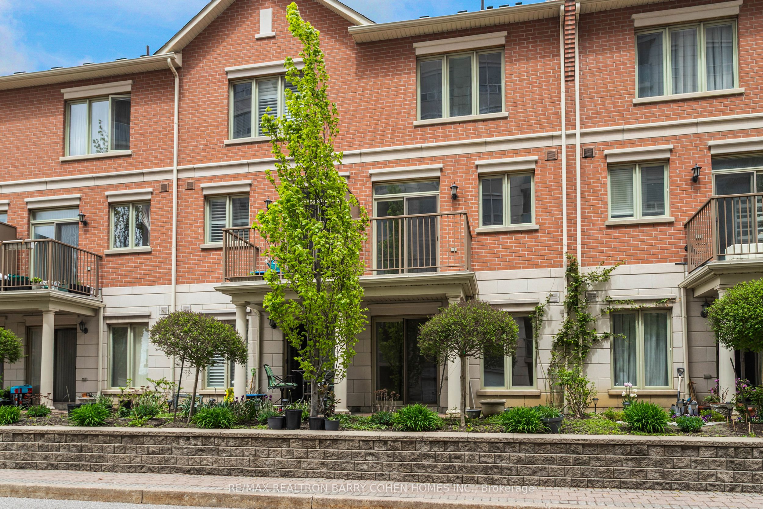 21 Galleria Parkway, #21