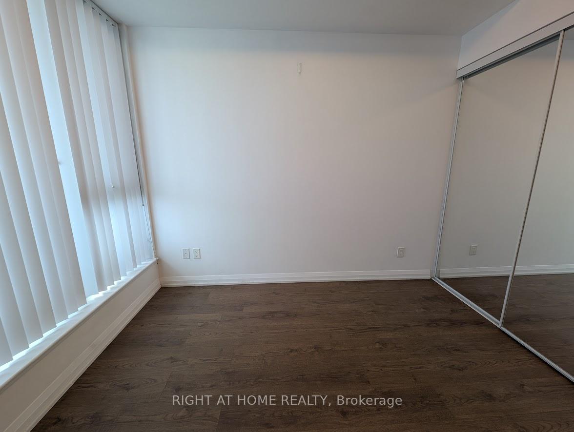 1 Bedroom Condo at 7895 Jane,  Vaughan For sale
