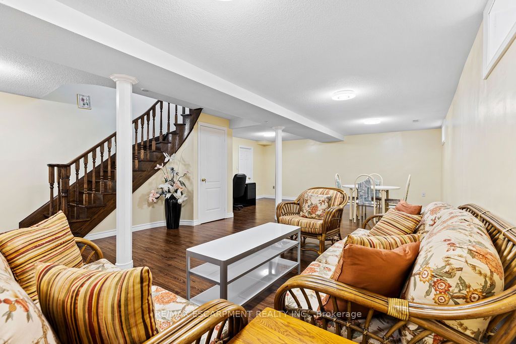 5100 Fallingbrook Drive