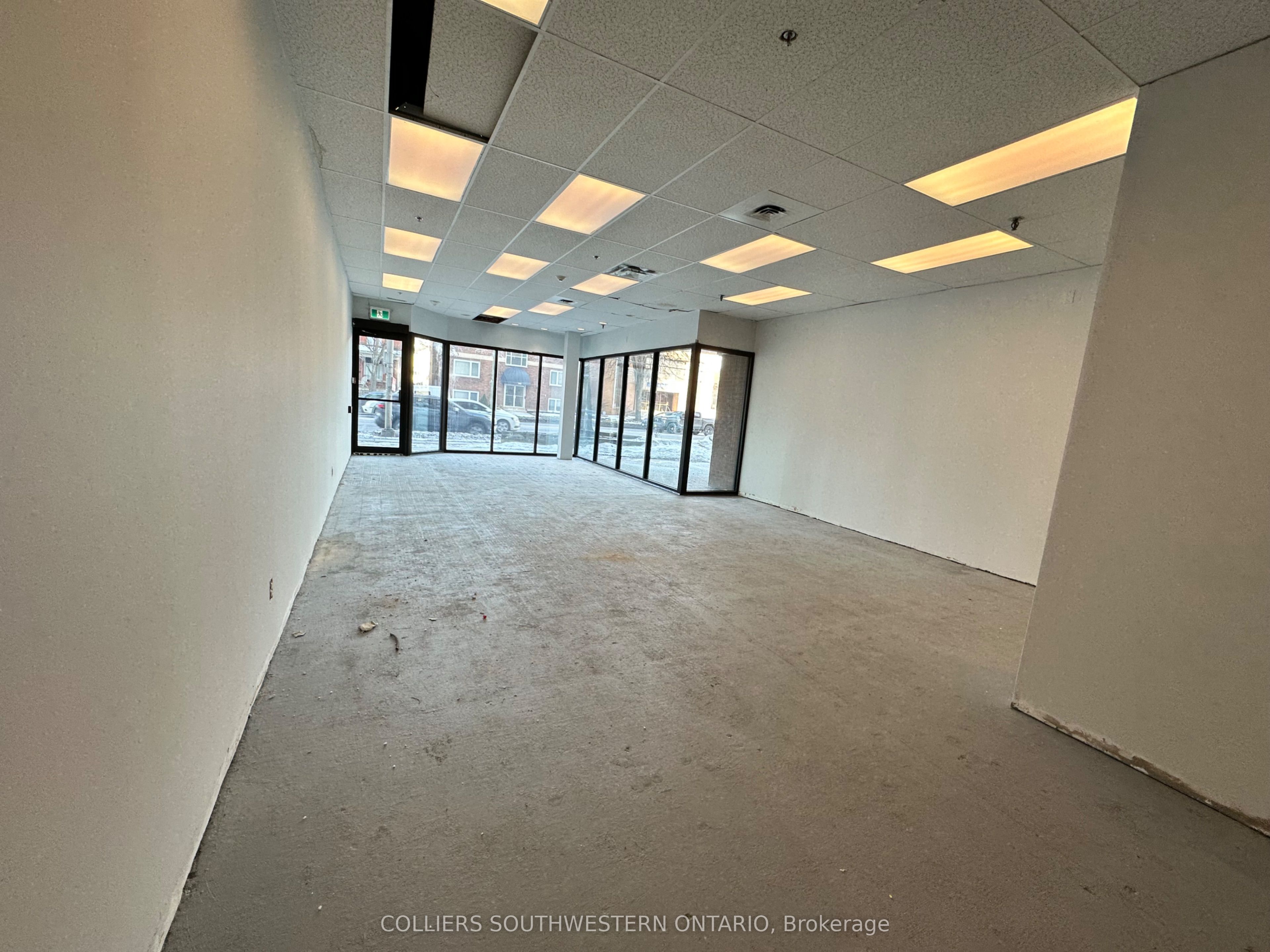 205 Oxford Street E, #C107