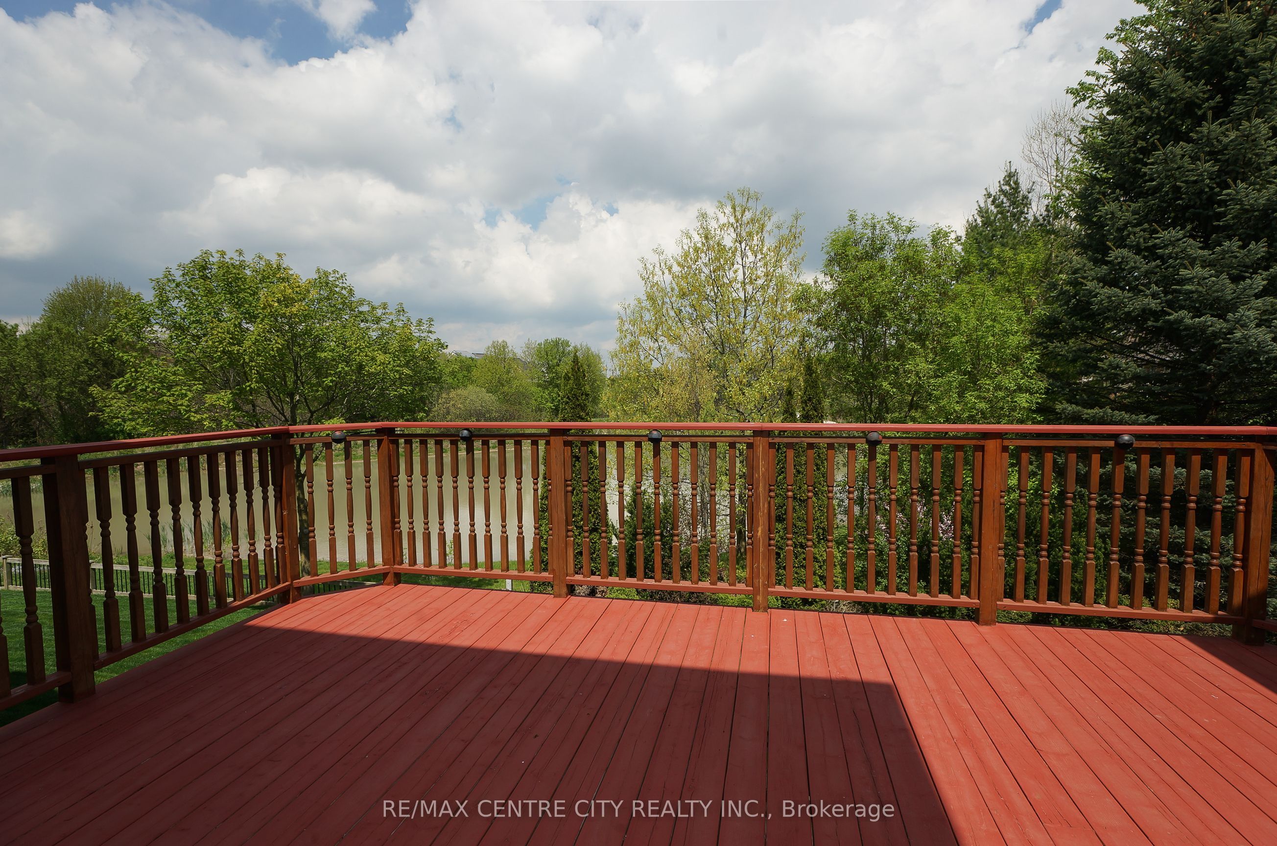 692 Salzburg Drive, Waterloo, ON N2V 2N8