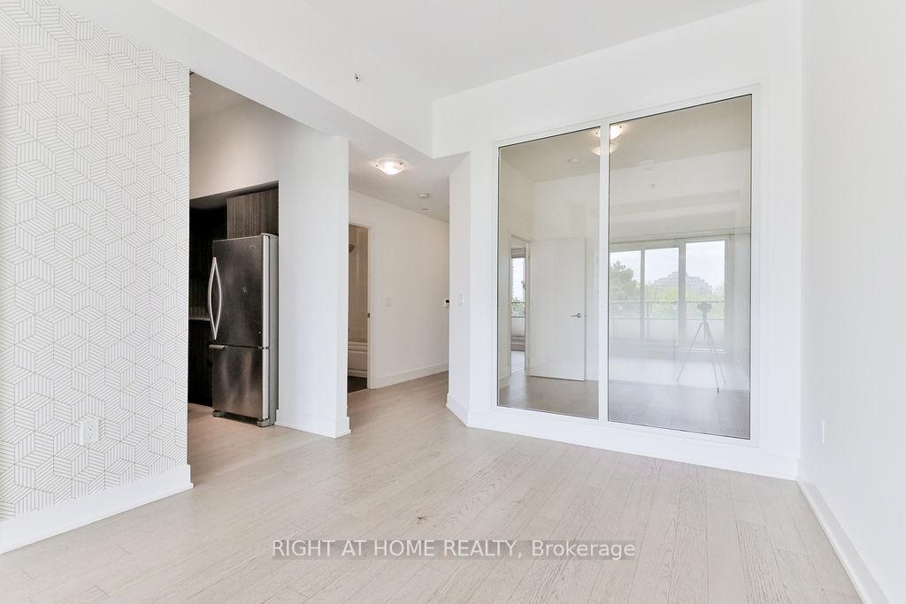 2 Bedrooms Condo at 30 Shore Breeze, Toronto For sale