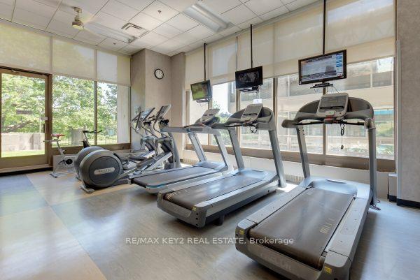 1 Bedroom Condo at 1 Palace Pier, Toronto For sale
