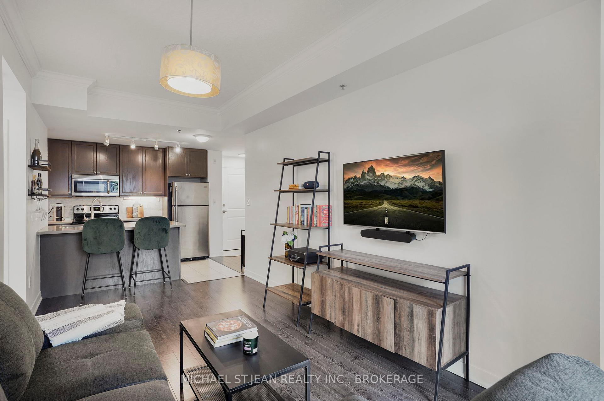 1 Bedroom Condo at 90 Charlton, Hamilton For sale