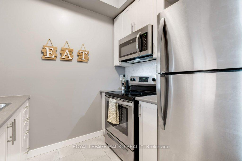 1 Bedroom Condo at 125 Shoreview,  Hamilton For sale