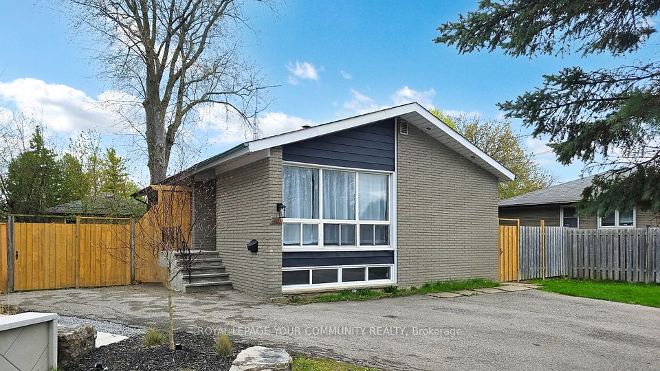 446 Lynett Crescent, Richmond Hill, ON L4C 2V7