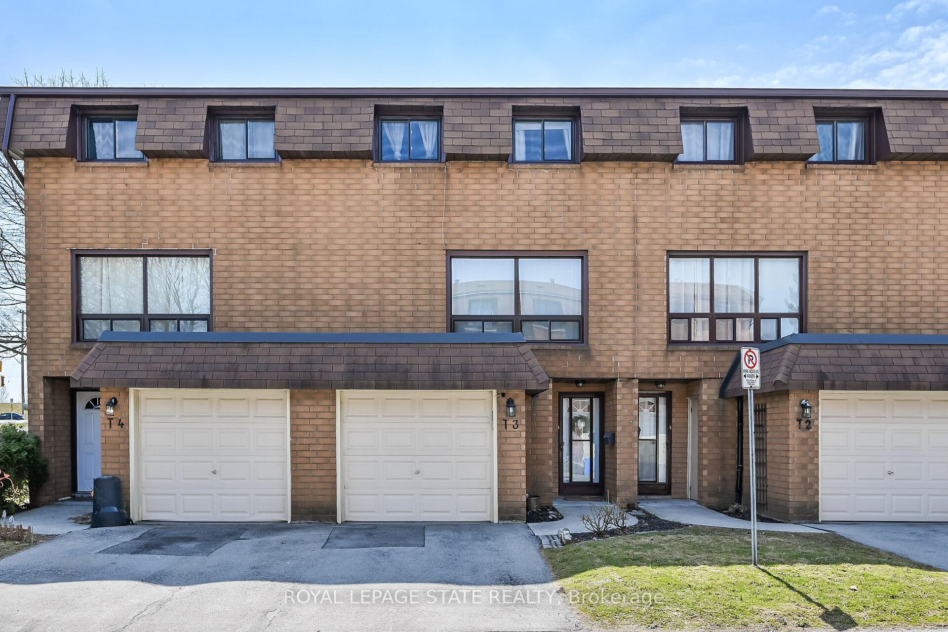 3 Bedrooms Condo at 444 Stone Church, Hamilton For sale