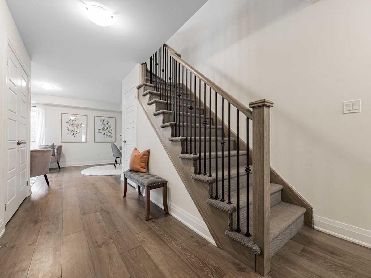 250 Finch Avenue 22