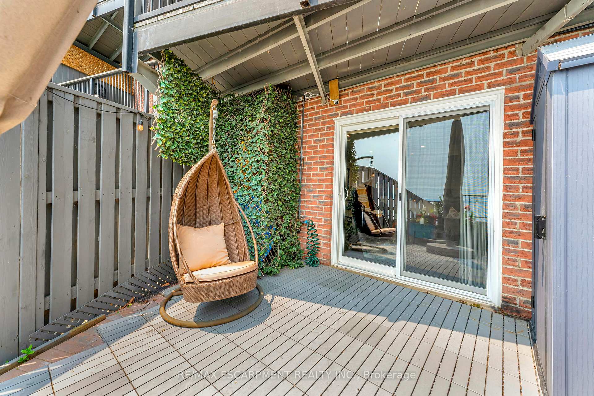 1 Bedroom Condo at 2136 Old Lakeshore, Burlington For sale