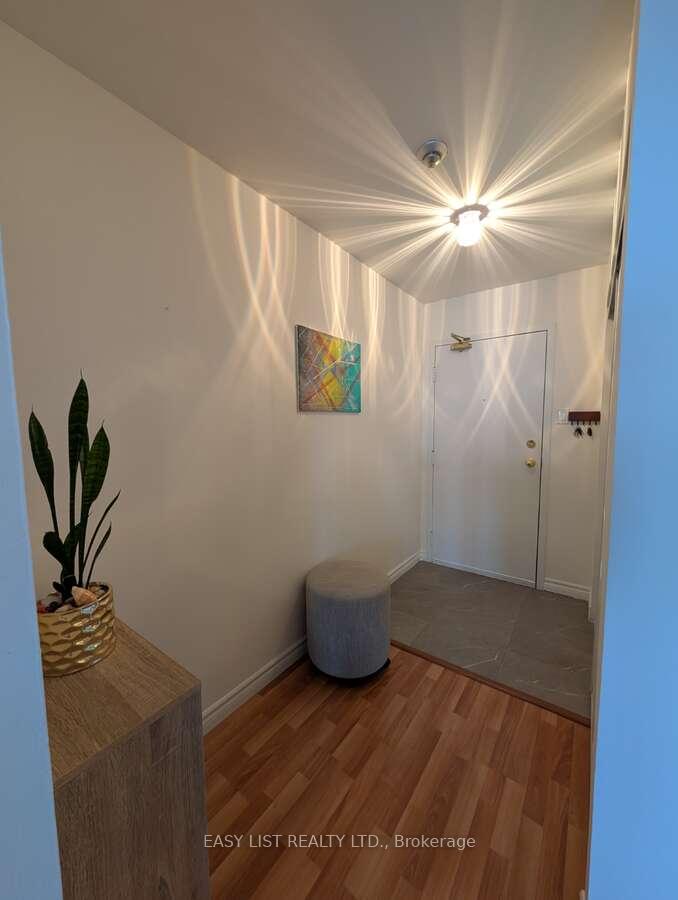 2 Bedrooms Condo at 117 Gerrard, Toronto For sale
