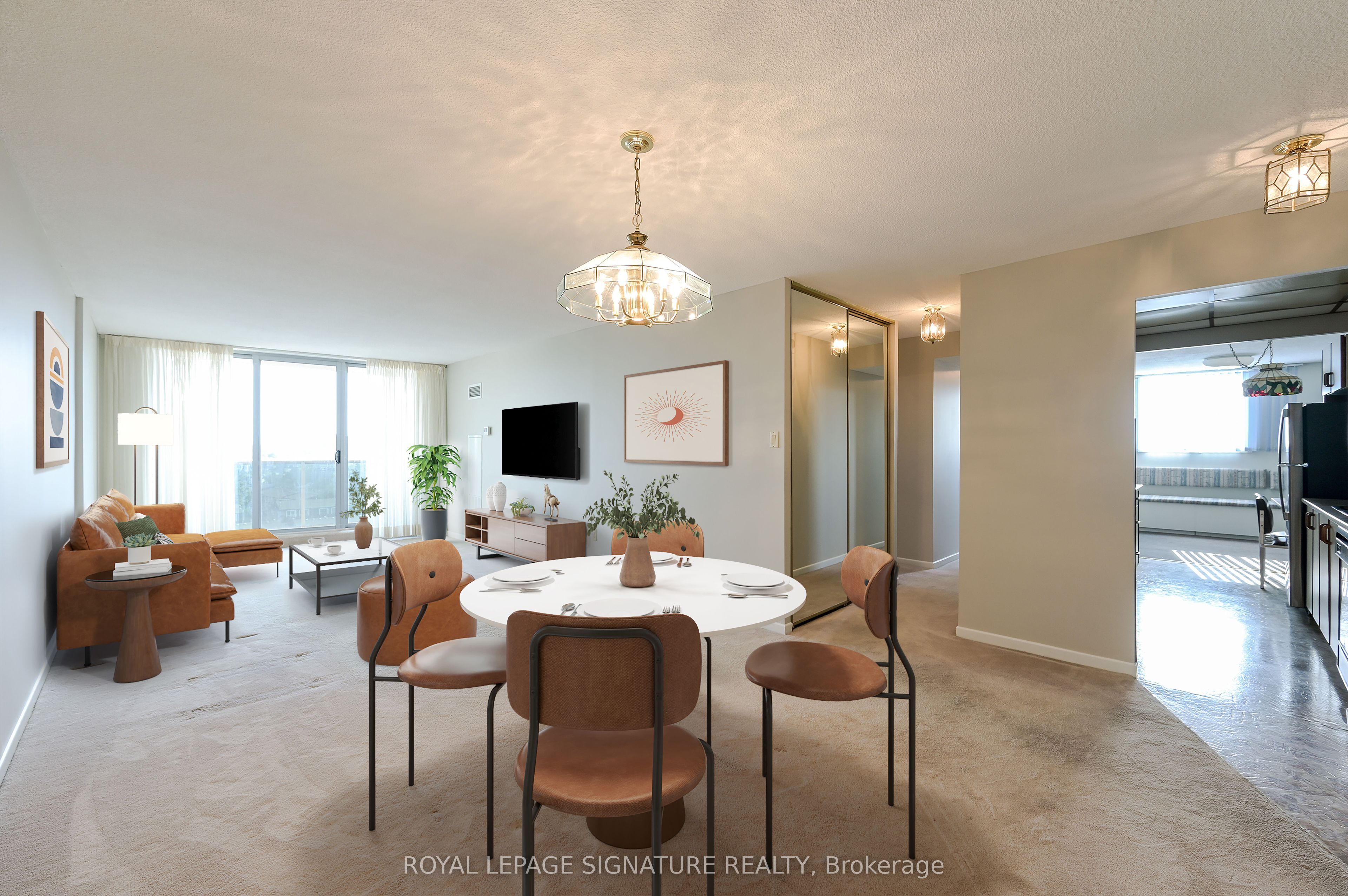 812 Burnhamthorpe Road, #907