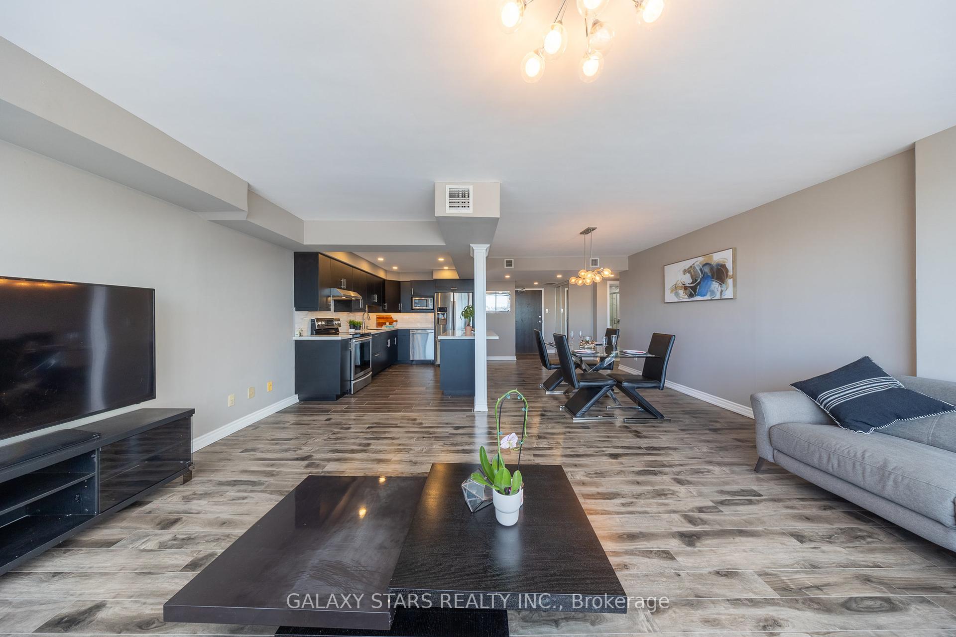 2 Bedrooms Condo at 4725 Sheppard,  Toronto For sale