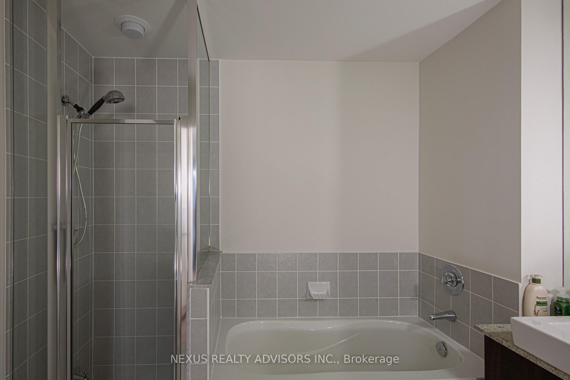 2 Bedrooms Condo at 65 Bremner, Toronto For sale