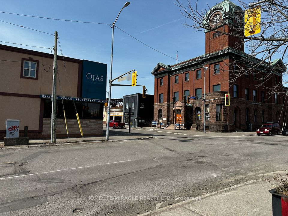 685 Queen Street, Sault Ste Marie, ON P6A 2A6