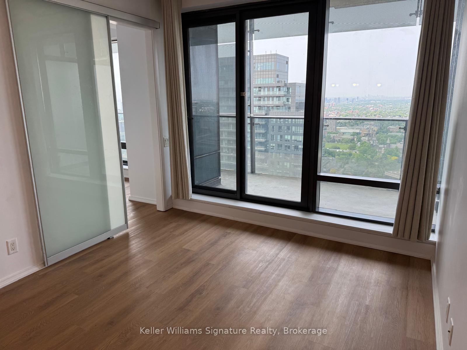 1 Bedroom Condo at 5 St. Joseph, Toronto For sale