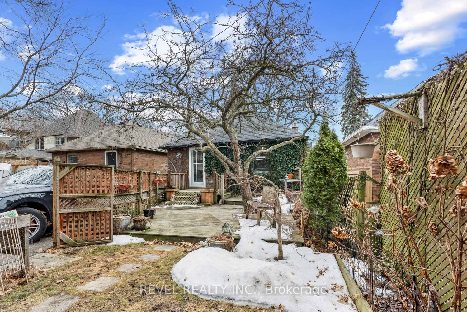 8 Sunnybrook Road