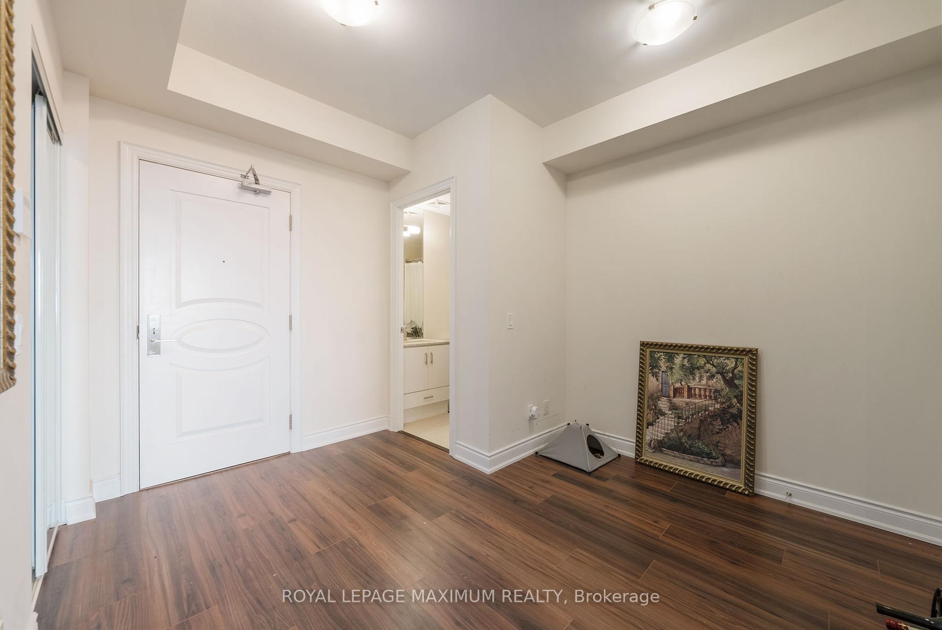 3 Bedrooms Condo at 9075 Jane, Vaughan For sale