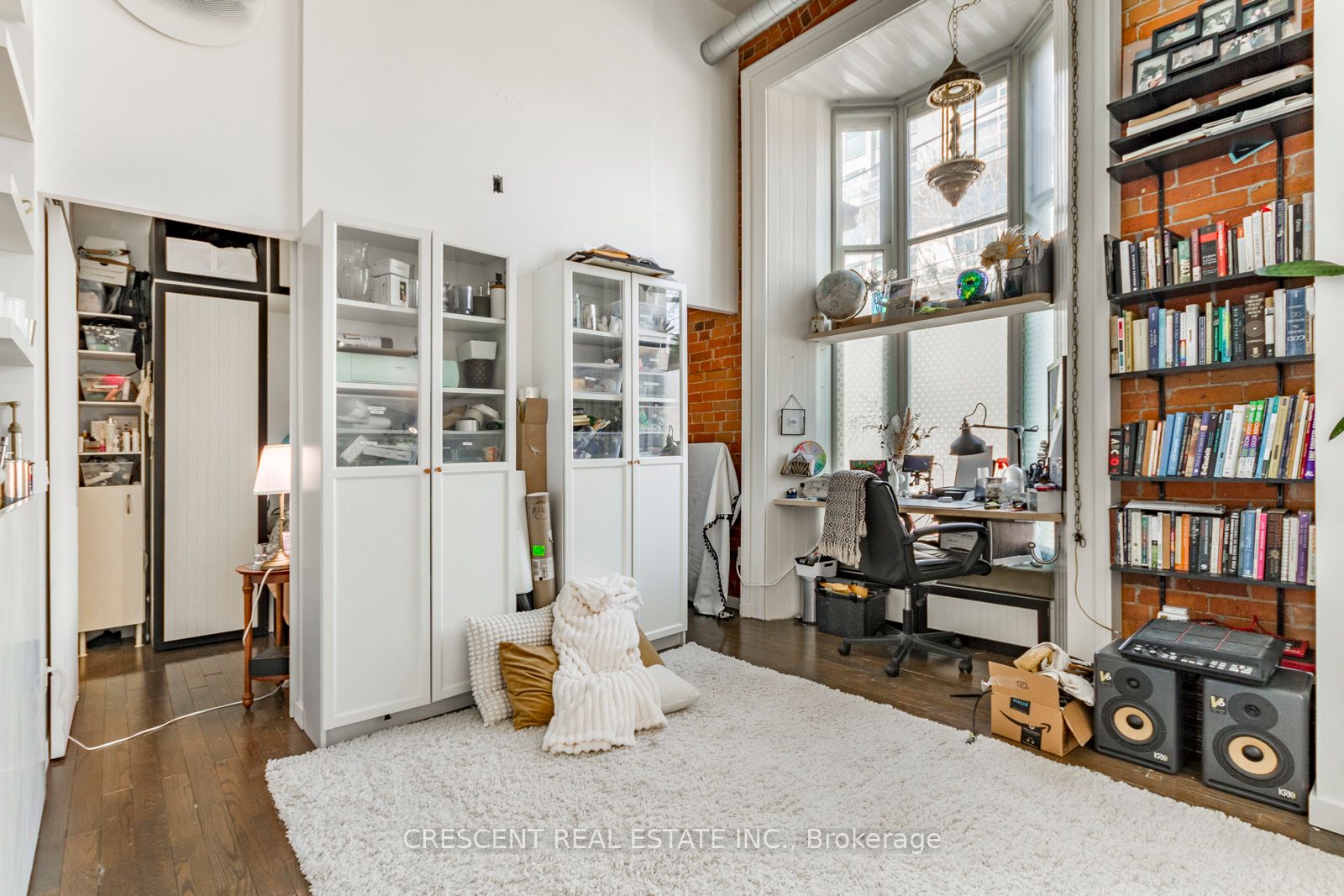 915 King Street W, #208