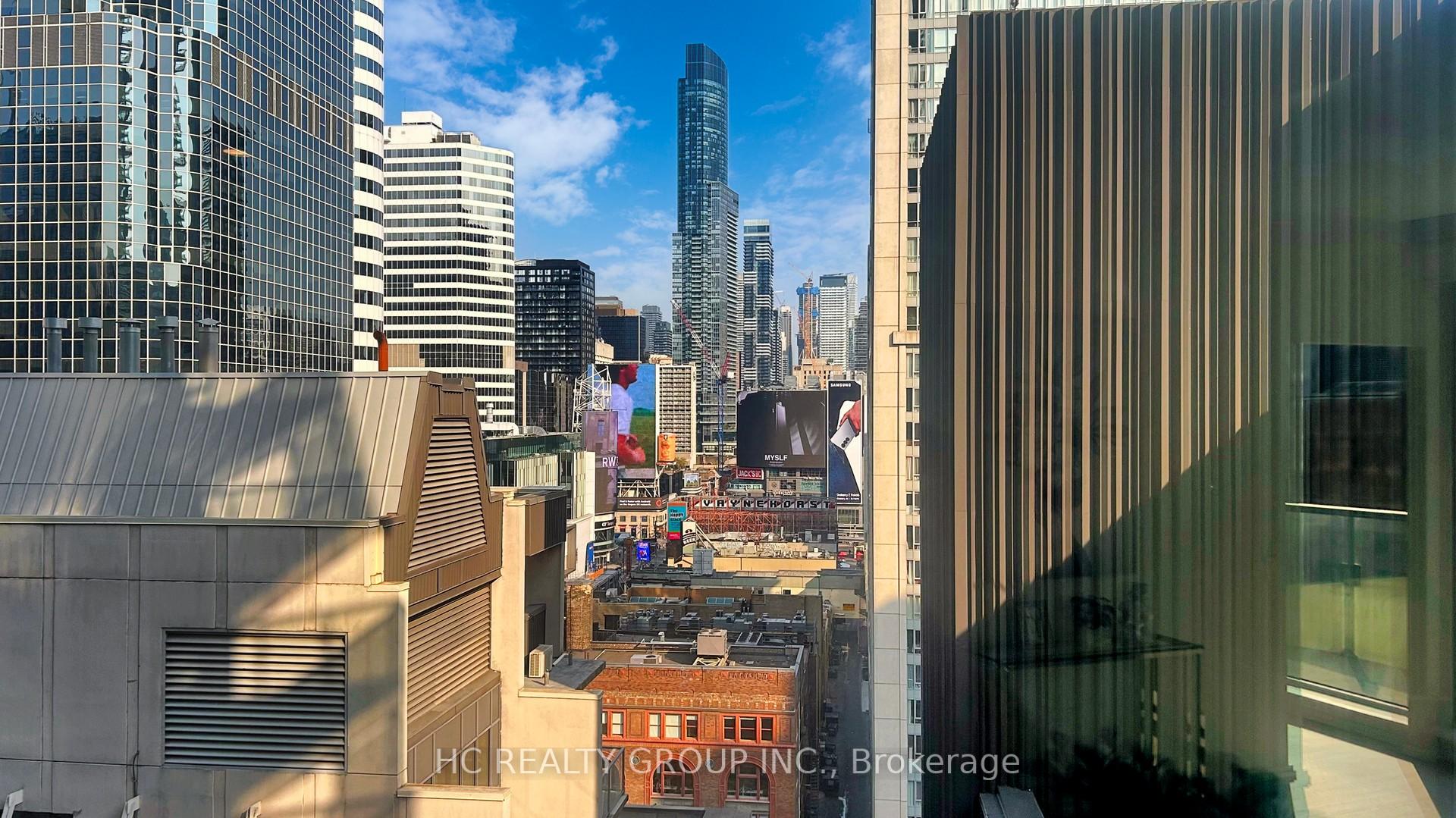 2 Bedrooms Condo at 197 Yonge, Toronto For sale