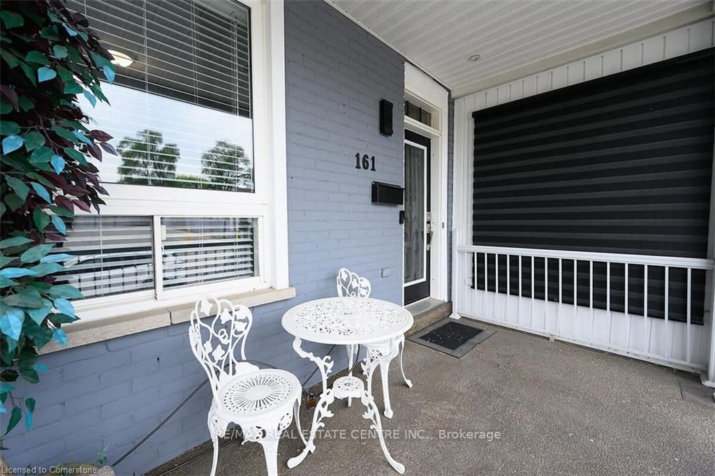 161 Oak Avenue