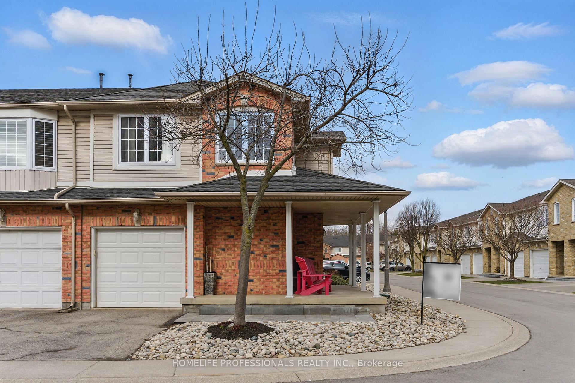 3 Bedrooms Condo at 485 Green,  Hamilton For sale