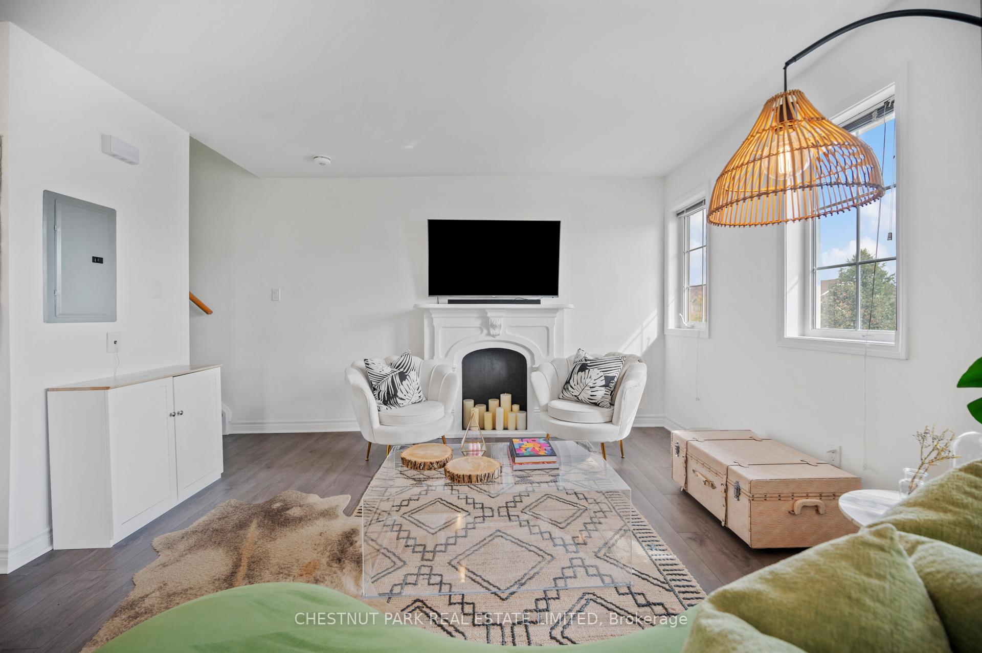 3 Bedrooms Condo at 58 Sidney Belsey,  Toronto For sale