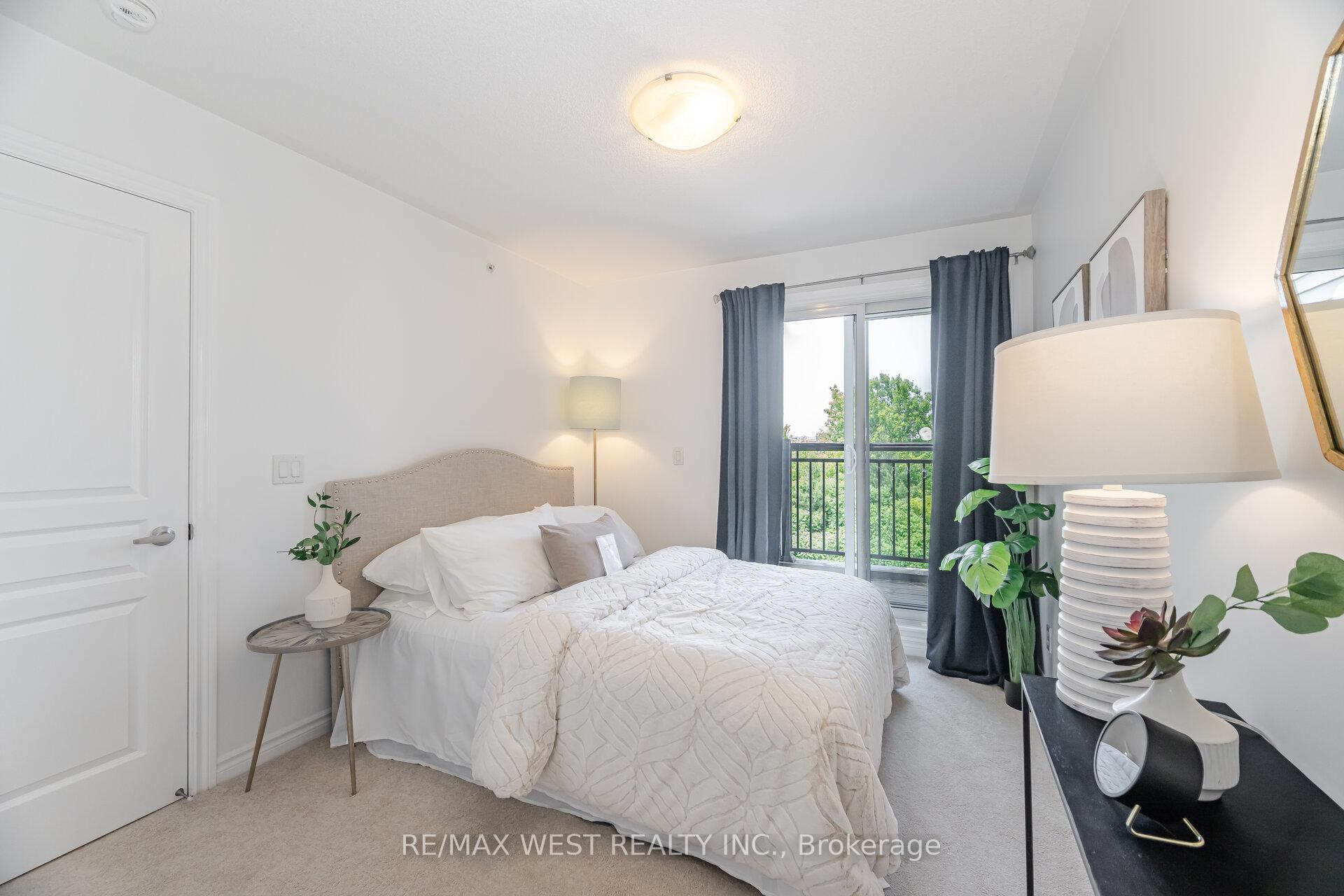 2 Bedrooms Condo at 150 Long Branch, Toronto For sale