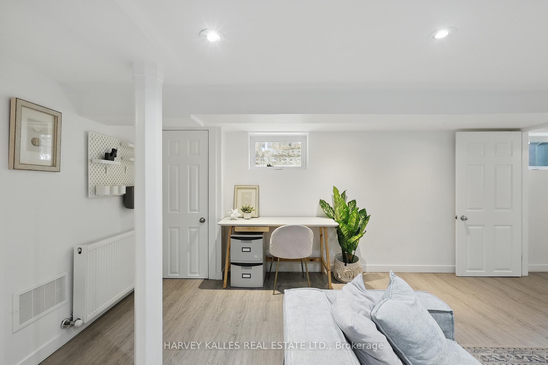 34 Winnett Avenue