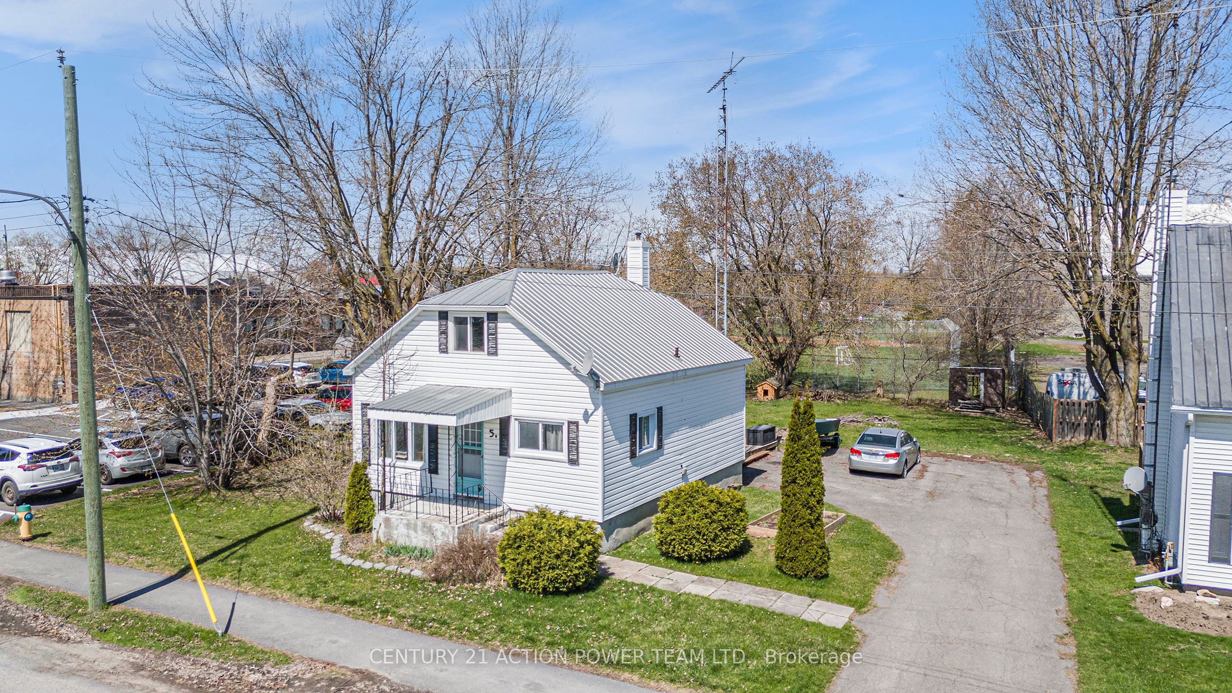 5 Concession Street, North Stormont, ON K0A 1R0