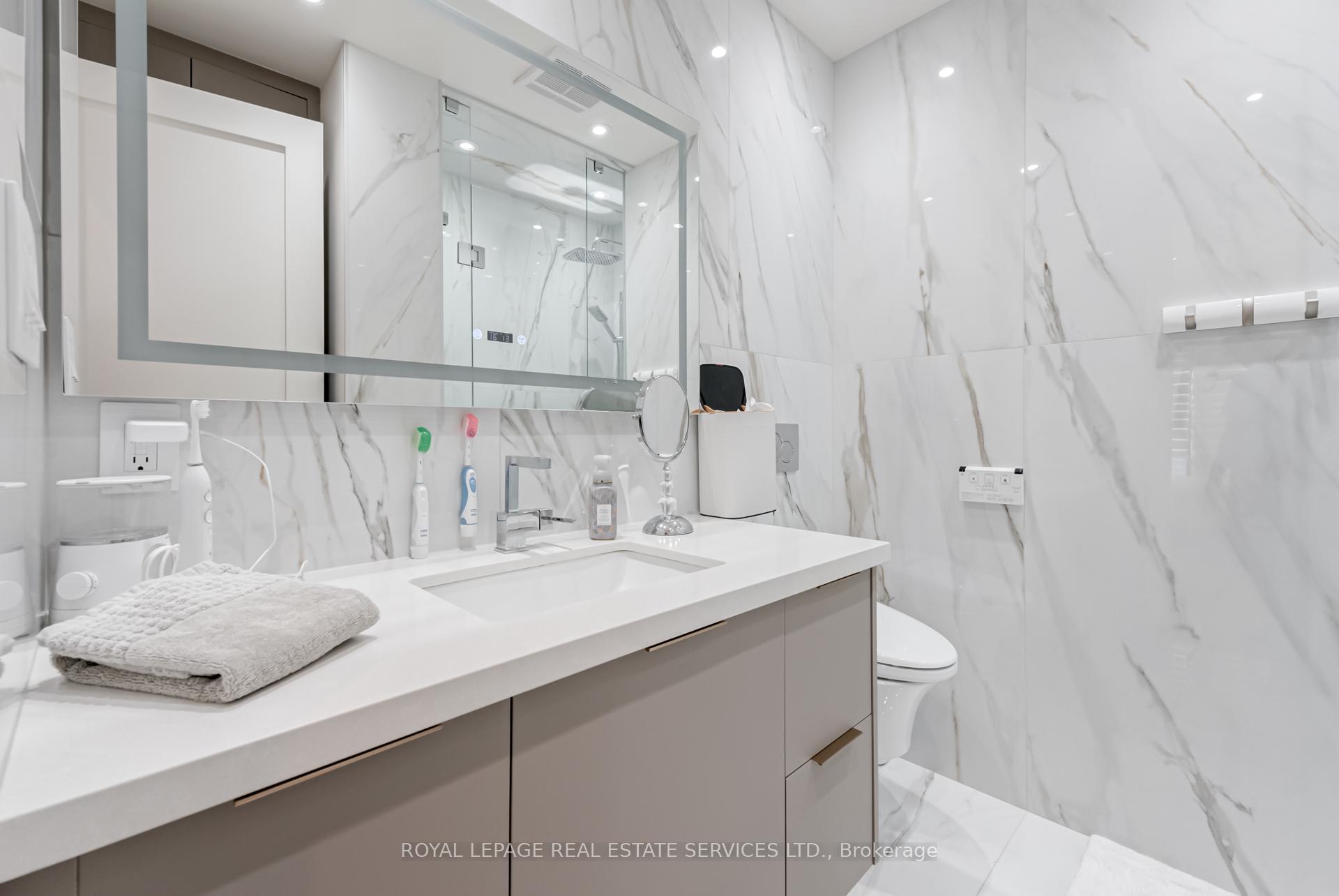 2 Bedrooms Condo at 2045 Lake Shore, Toronto For sale
